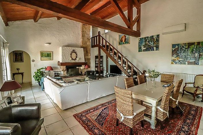 Image No.10-4 Bed House for sale