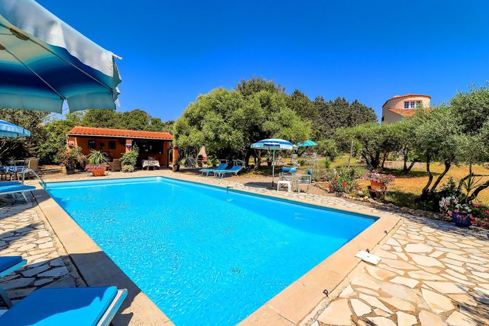 Image No.2-4 Bed House for sale