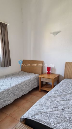 Image No.8-4 Bed House for sale