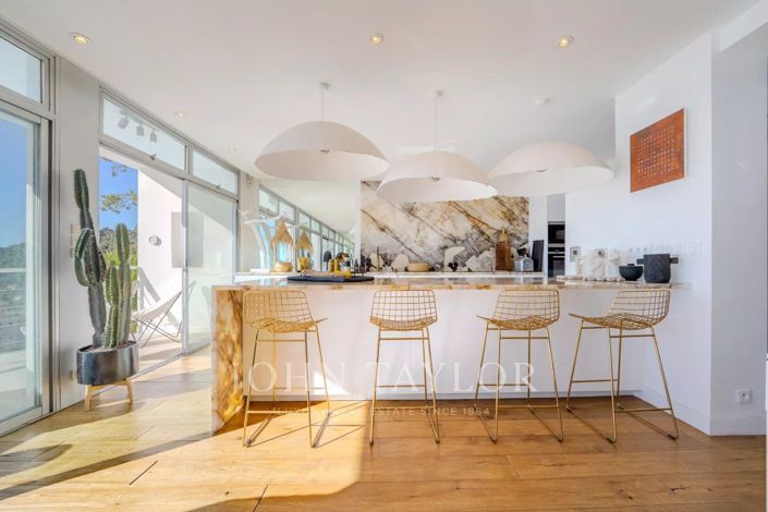 Image No.11-4 Bed House for sale