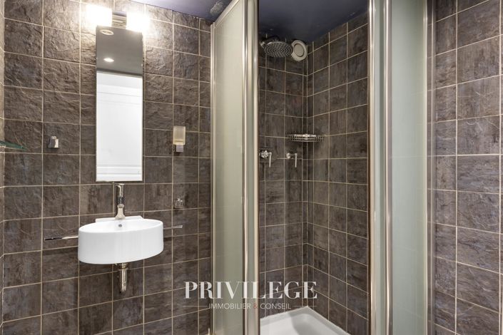 Image No.18-3 Bed Apartment for sale