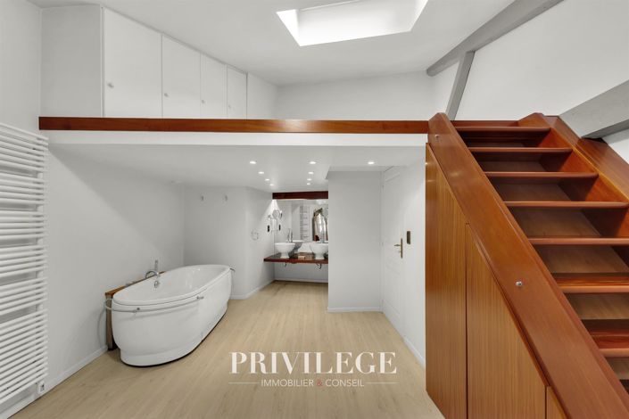 Image No.20-3 Bed Apartment for sale