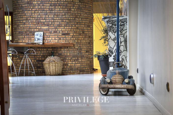 Image No.9-3 Bed Apartment for sale