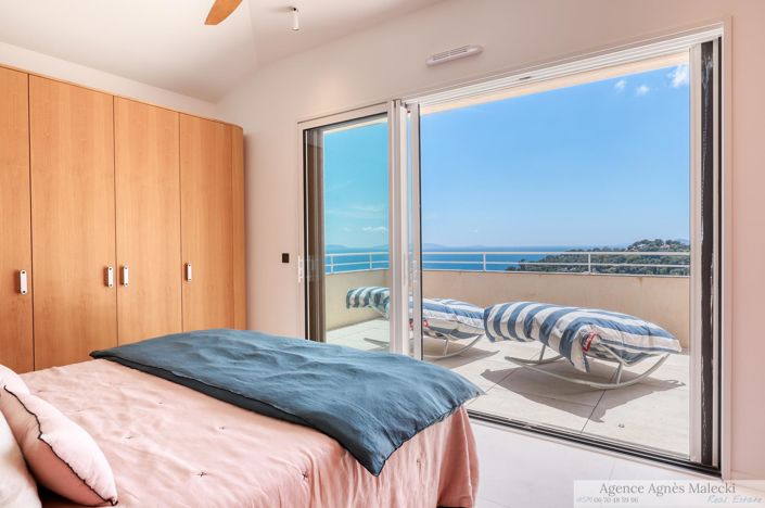 Image No.17-3 Bed Apartment for sale