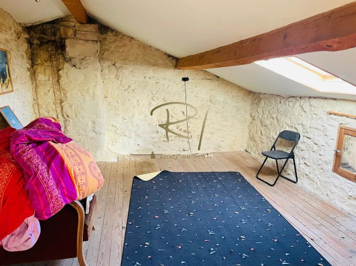 Image No.11-1 Bed House for sale