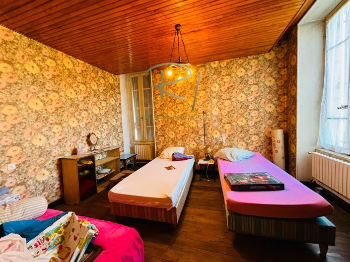 Image No.9-1 Bed House for sale