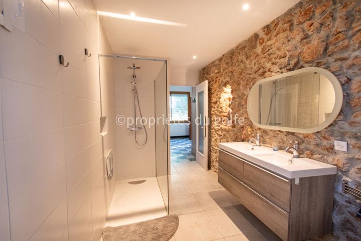 Image No.10-4 Bed House for sale