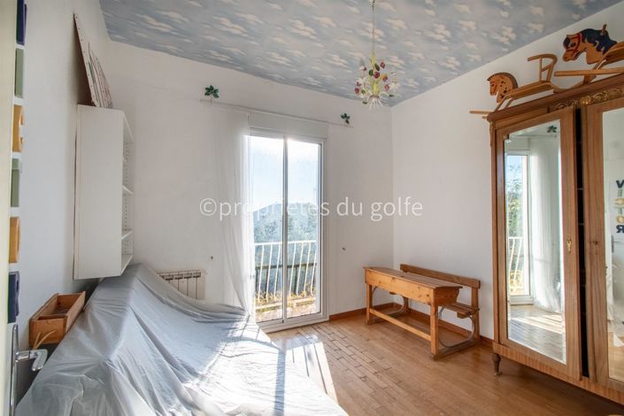 Image No.13-4 Bed House for sale