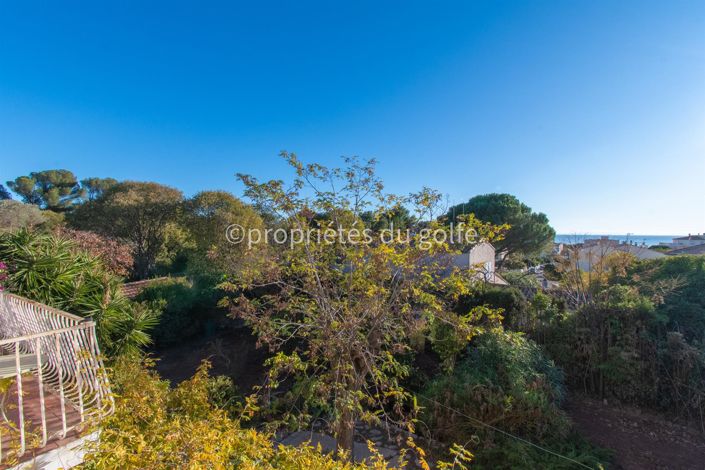 Image No.16-4 Bed House for sale