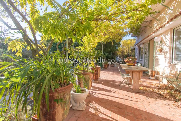 Image No.17-4 Bed House for sale