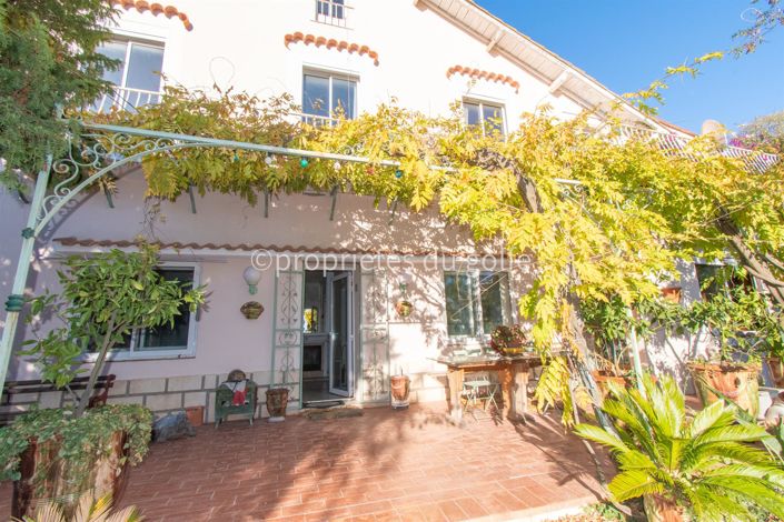 Image No.18-4 Bed House for sale