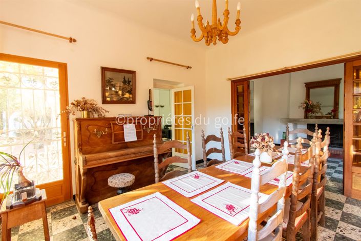 Image No.8-4 Bed House for sale