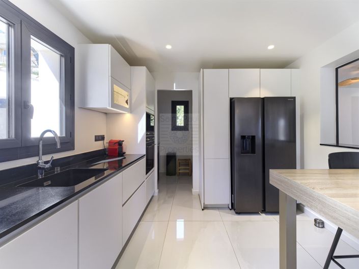 Image No.10-4 Bed House for sale