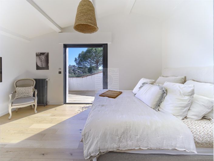 Image No.12-4 Bed House for sale