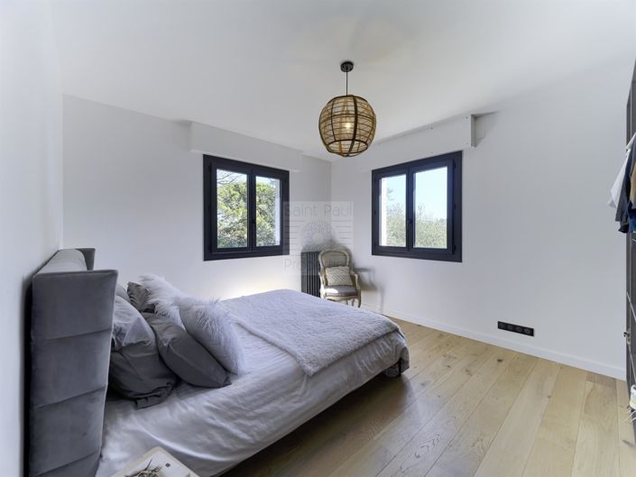 Image No.14-4 Bed House for sale