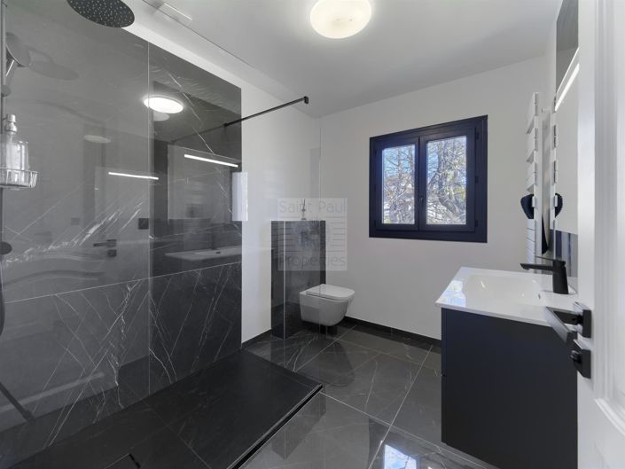 Image No.15-4 Bed House for sale