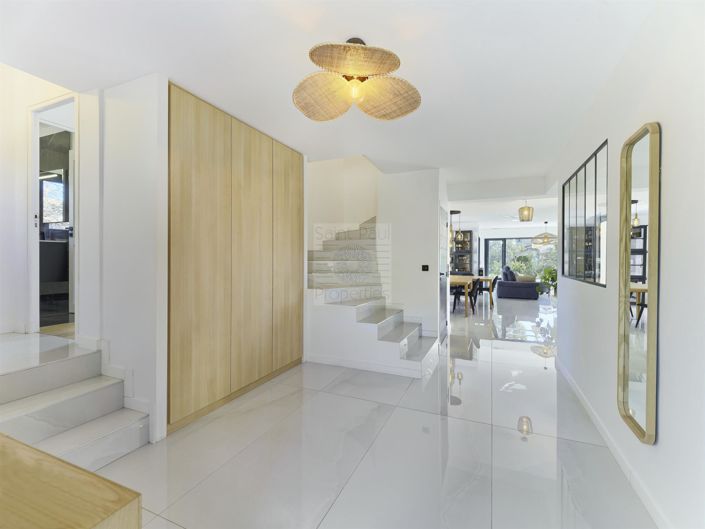 Image No.3-4 Bed House for sale