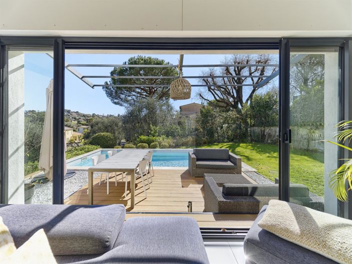 Image No.6-4 Bed House for sale