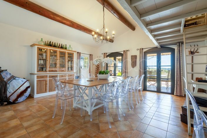 Image No.14-6 Bed House for sale