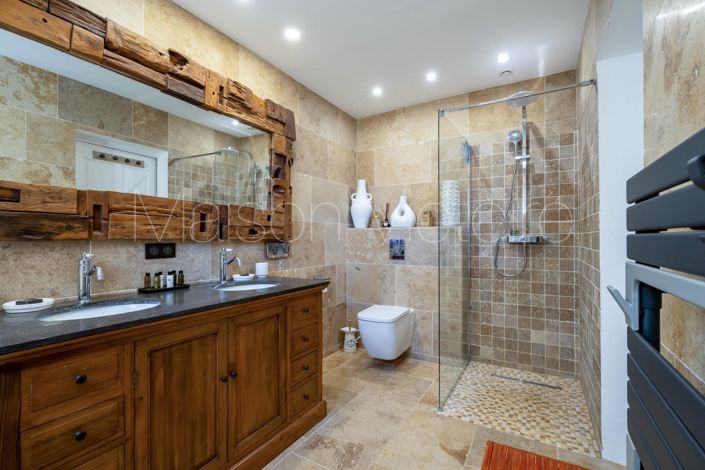 Image No.16-6 Bed House for sale