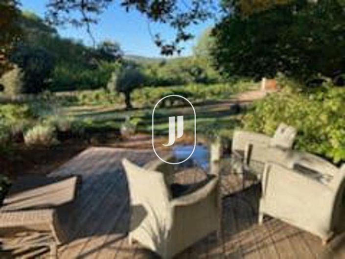 Image No.12-5 Bed House for sale