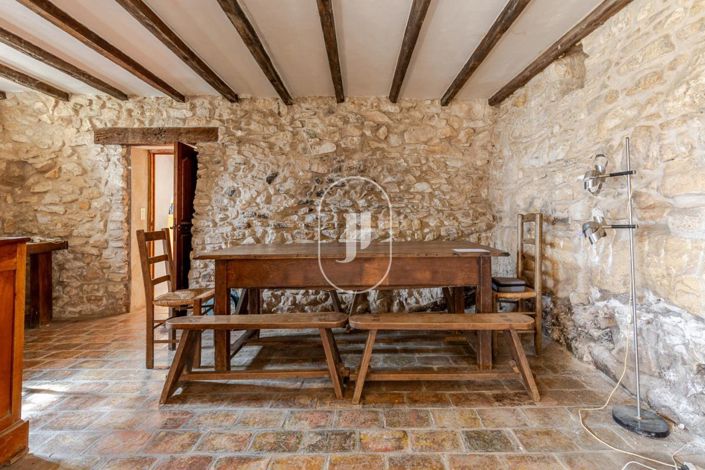 Image No.9-7 Bed House for sale