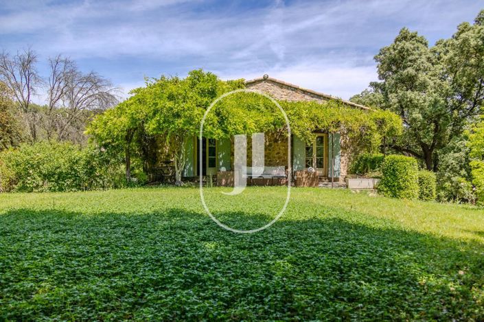 Image No.3-5 Bed Property for sale