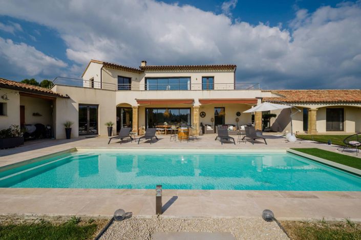 Image No.2-4 Bed House for sale