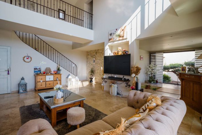 Image No.5-4 Bed House for sale