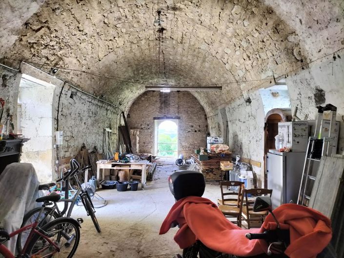 Image No.13-2 Bed House for sale