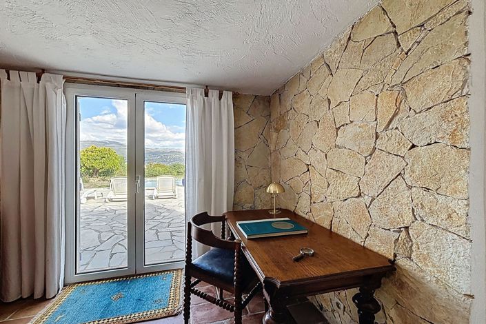 Image No.14-5 Bed House for sale