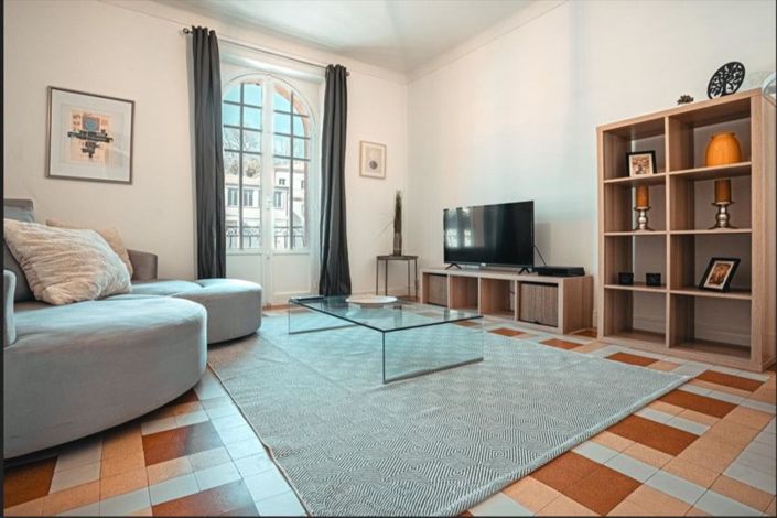 Image No.2-Appartement de 2 chambres à vendre à Grasse