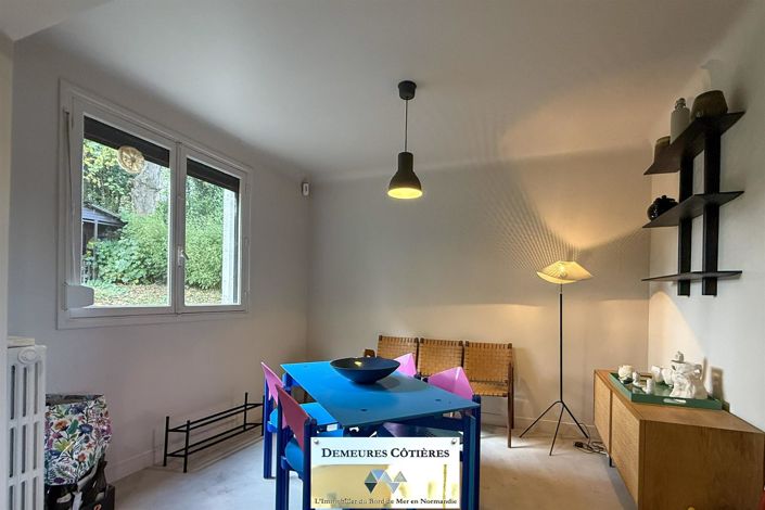 Image No.15-6 Bed House for sale