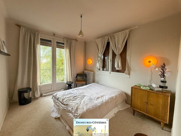 Image No.16-6 Bed House for sale