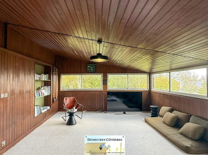 Image No.25-6 Bed House for sale