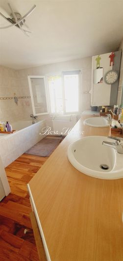 Image No.13-4 Bed House for sale