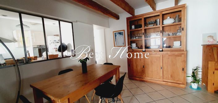 Image No.2-4 Bed House for sale