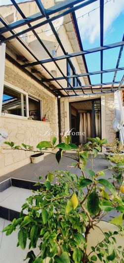 Image No.3-4 Bed House for sale