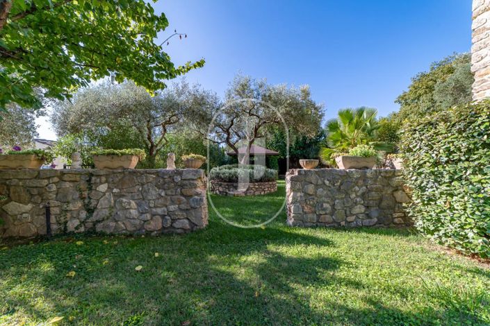 Image No.10-6 Bed House for sale