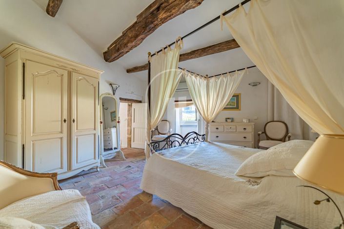 Image No.6-Maison de 6 chambres à vendre à Uzès