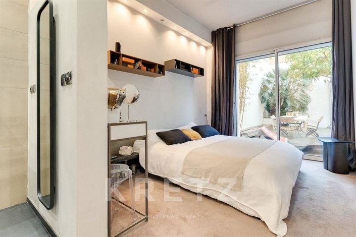 Image No.12-5 Bed House for sale