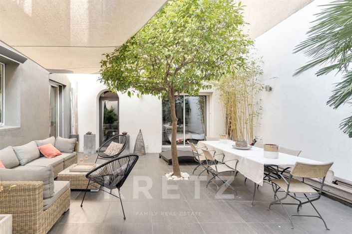 Image No.7-5 Bed House for sale