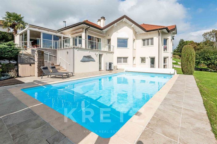 Image No.1-5 Bed House for sale