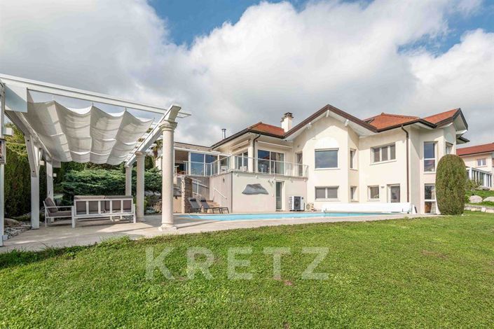 Image No.2-5 Bed House for sale