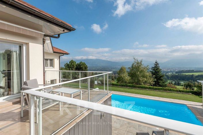 Image No.3-5 Bed House for sale