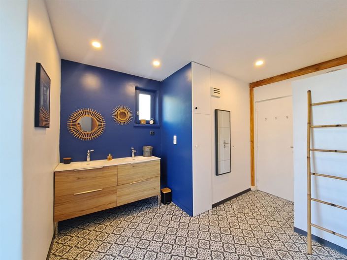 Image No.13-4 Bed House for sale