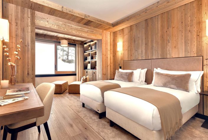 Image No.10-7 Bed Apartment for sale