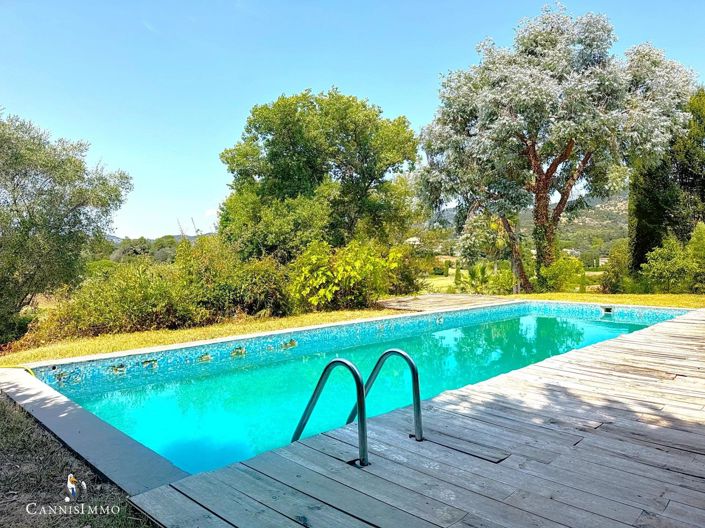 Image No.17-3 Bed House for sale