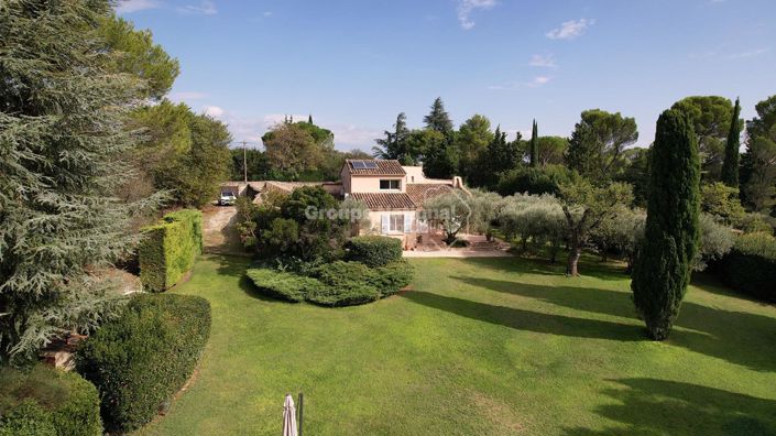 Image No.26-5 Bed Property for sale