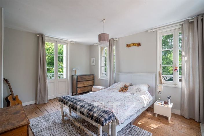 Image No.15-6 Bed House for sale